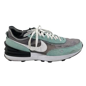 Nike Waffle One SE Size 9.5 Black Light Menta Running Shoes (Retail Price $170)